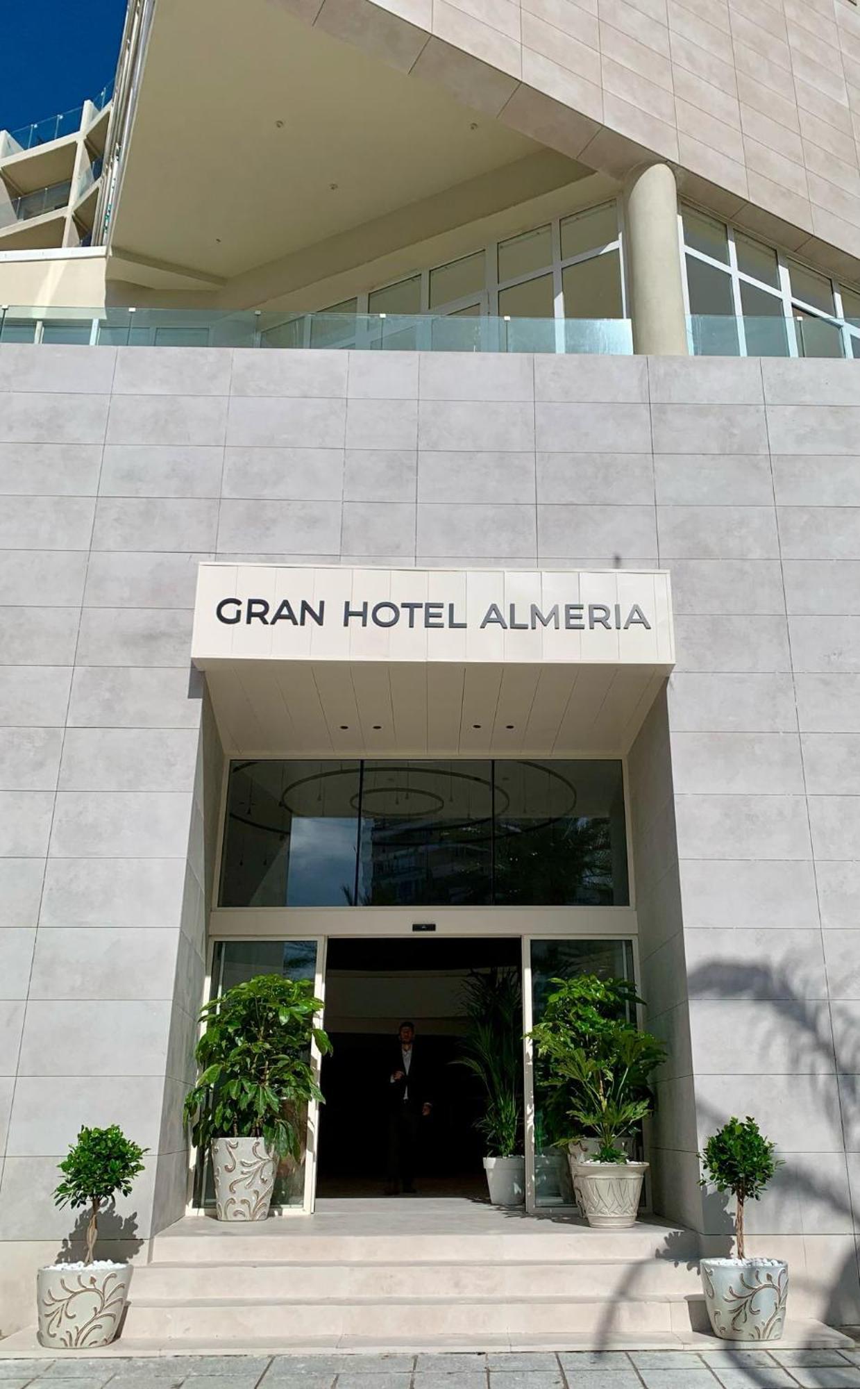 โอเตล กรัน โฮเต็ล อัลเมเรีย Hotel อัลเมรีอา ภายนอก รูปภาพ