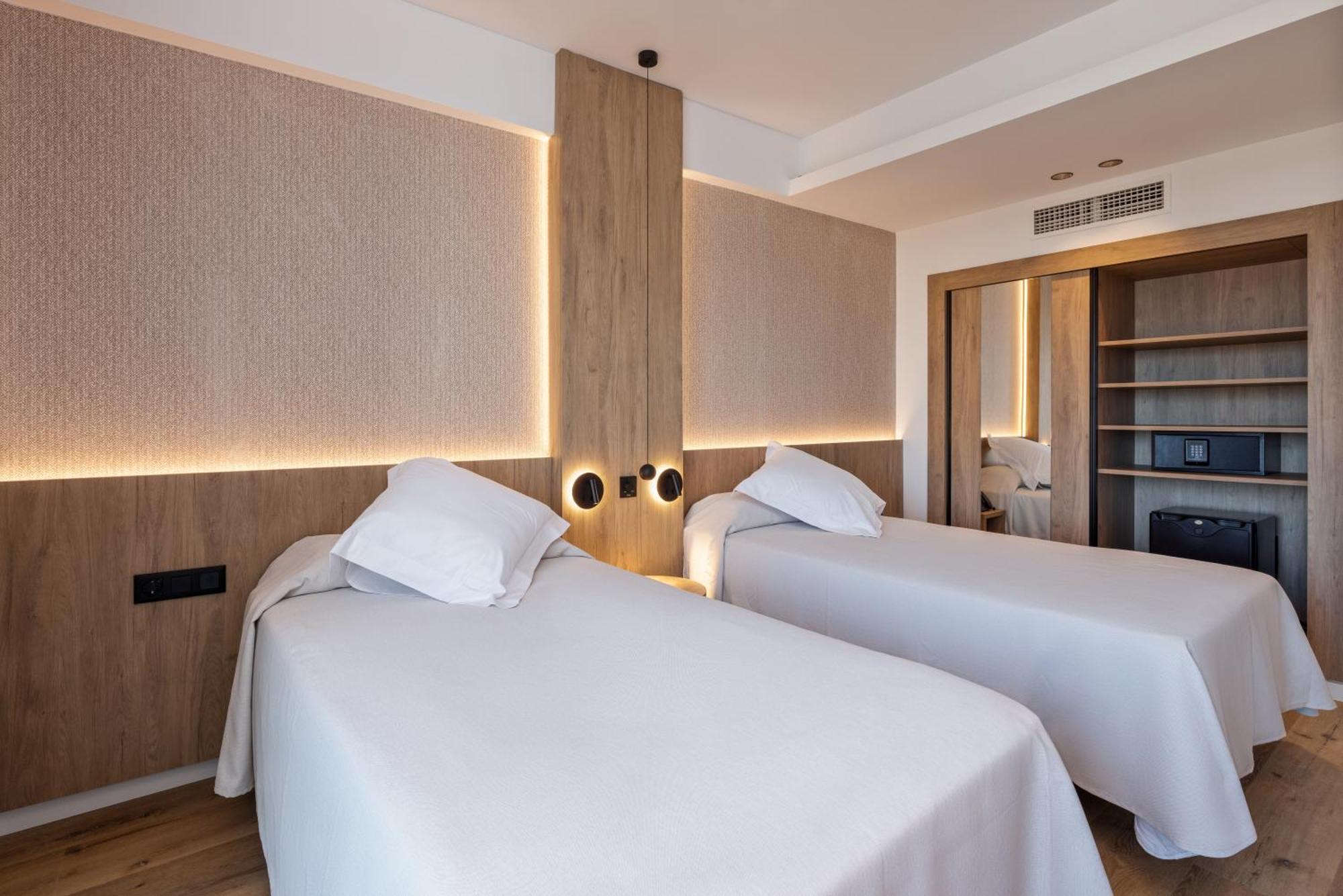 โอเตล กรัน โฮเต็ล อัลเมเรีย Hotel อัลเมรีอา ห้อง รูปภาพ