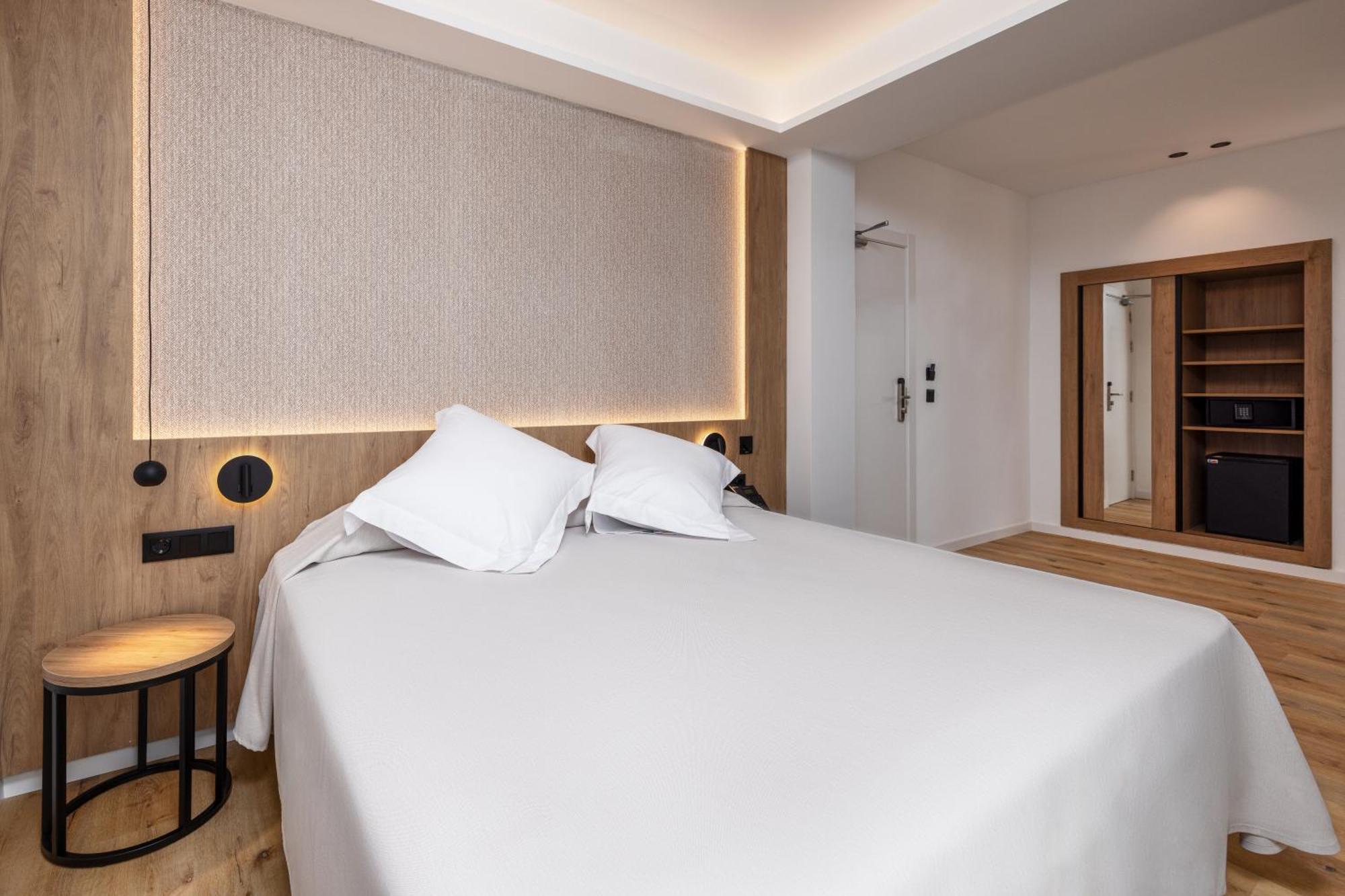 โอเตล กรัน โฮเต็ล อัลเมเรีย Hotel อัลเมรีอา ภายนอก รูปภาพ